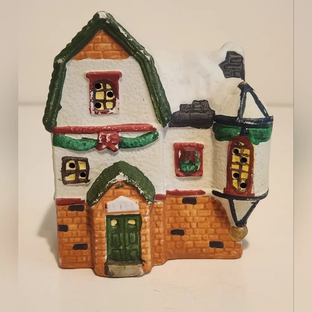 Vintage Christmas Town Hotel Decoration
